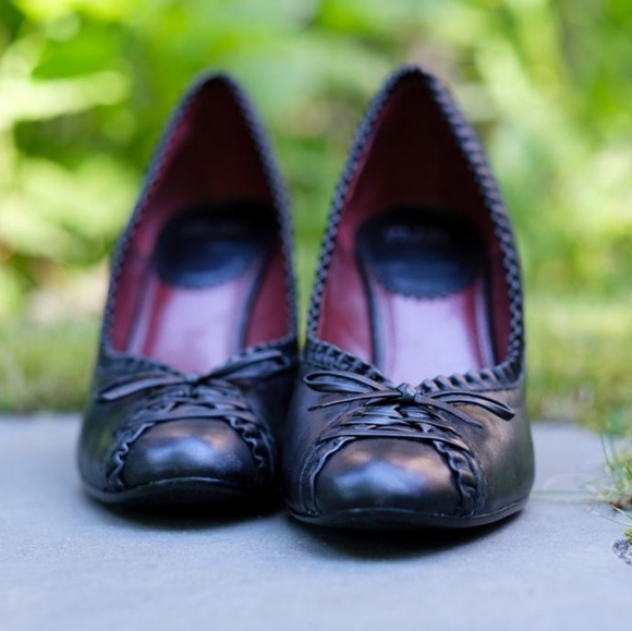 Shoes - Picture 3 of 3